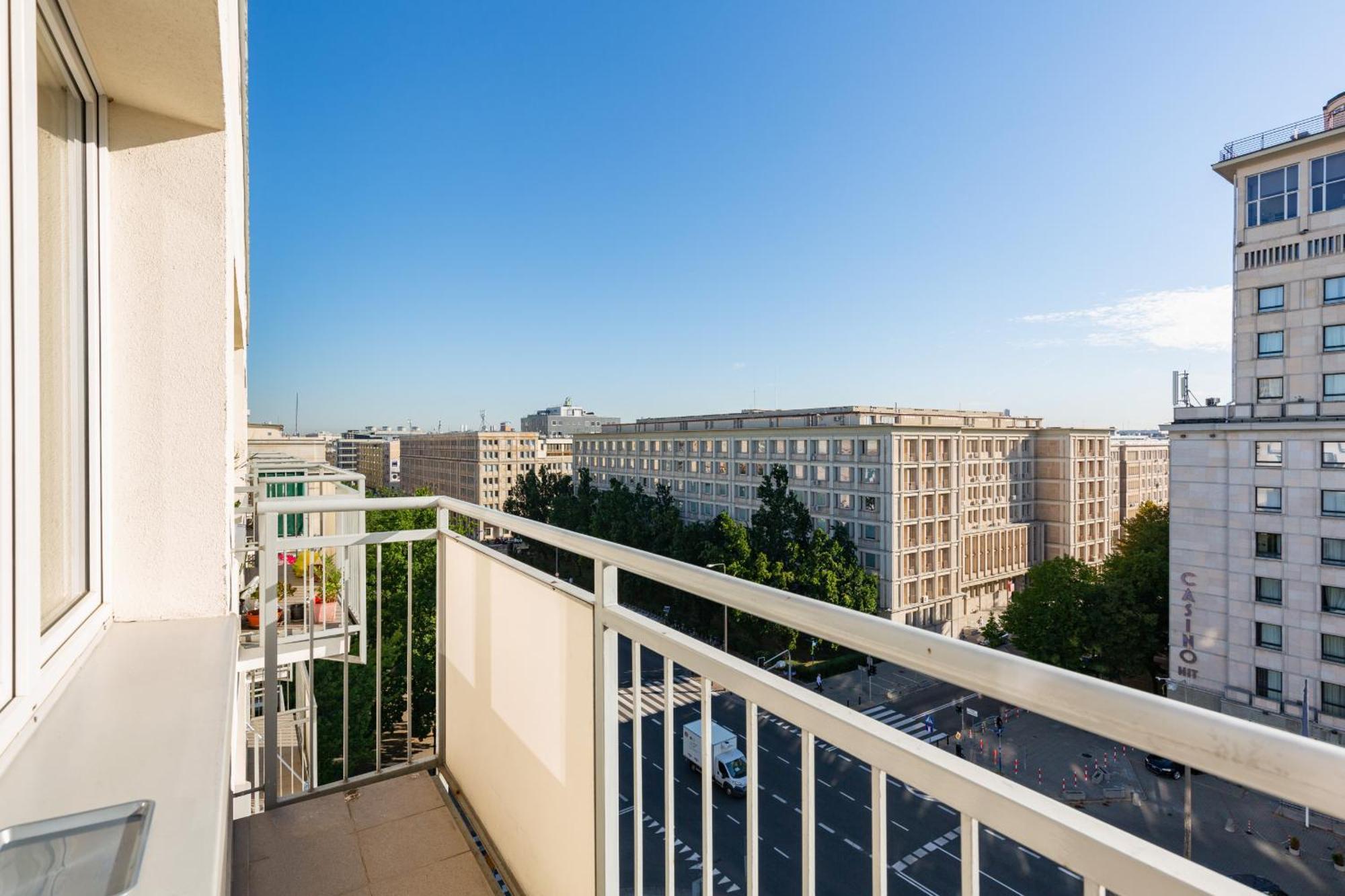 City Center Studio In By Renters *