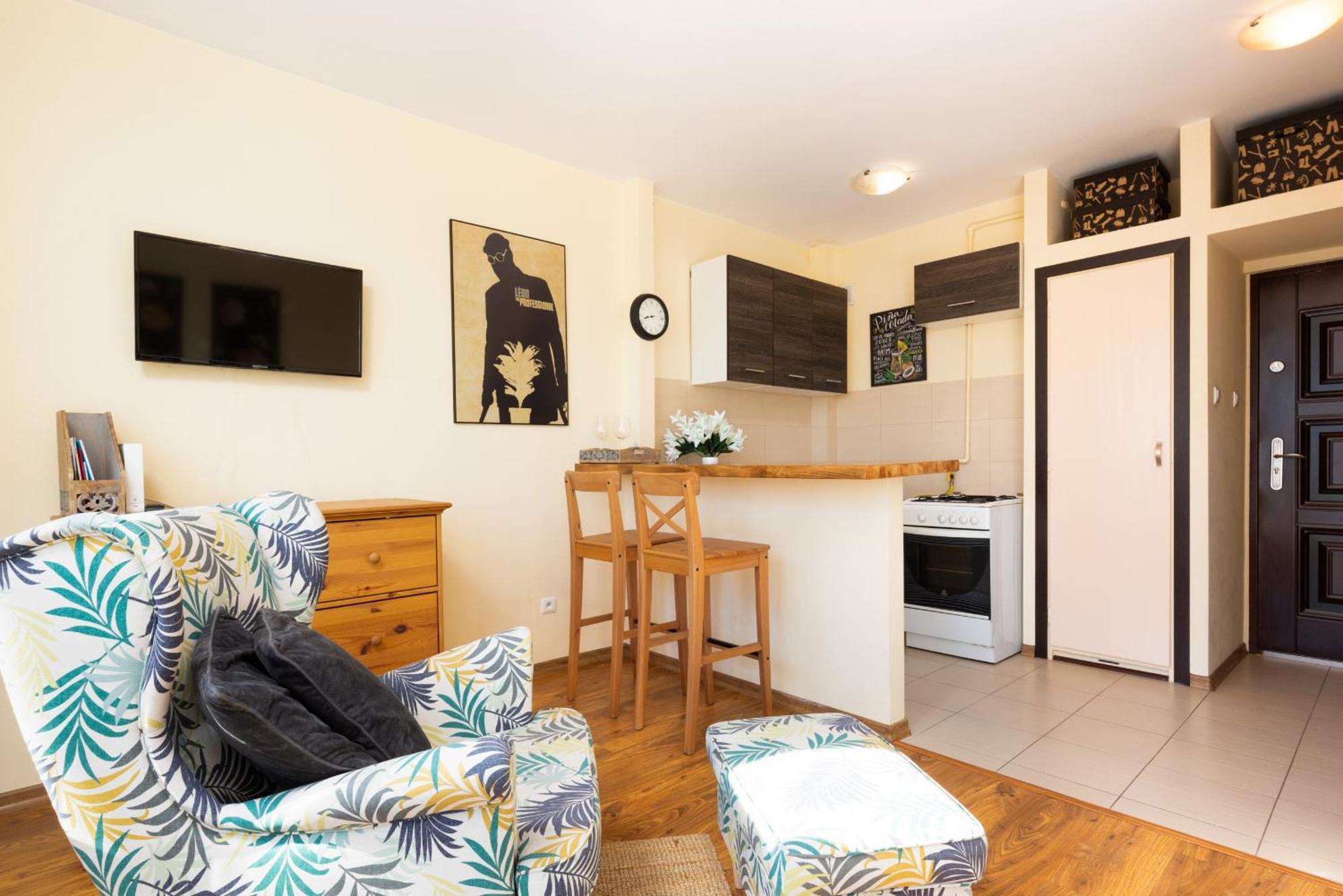 City Center Studio In By Renters