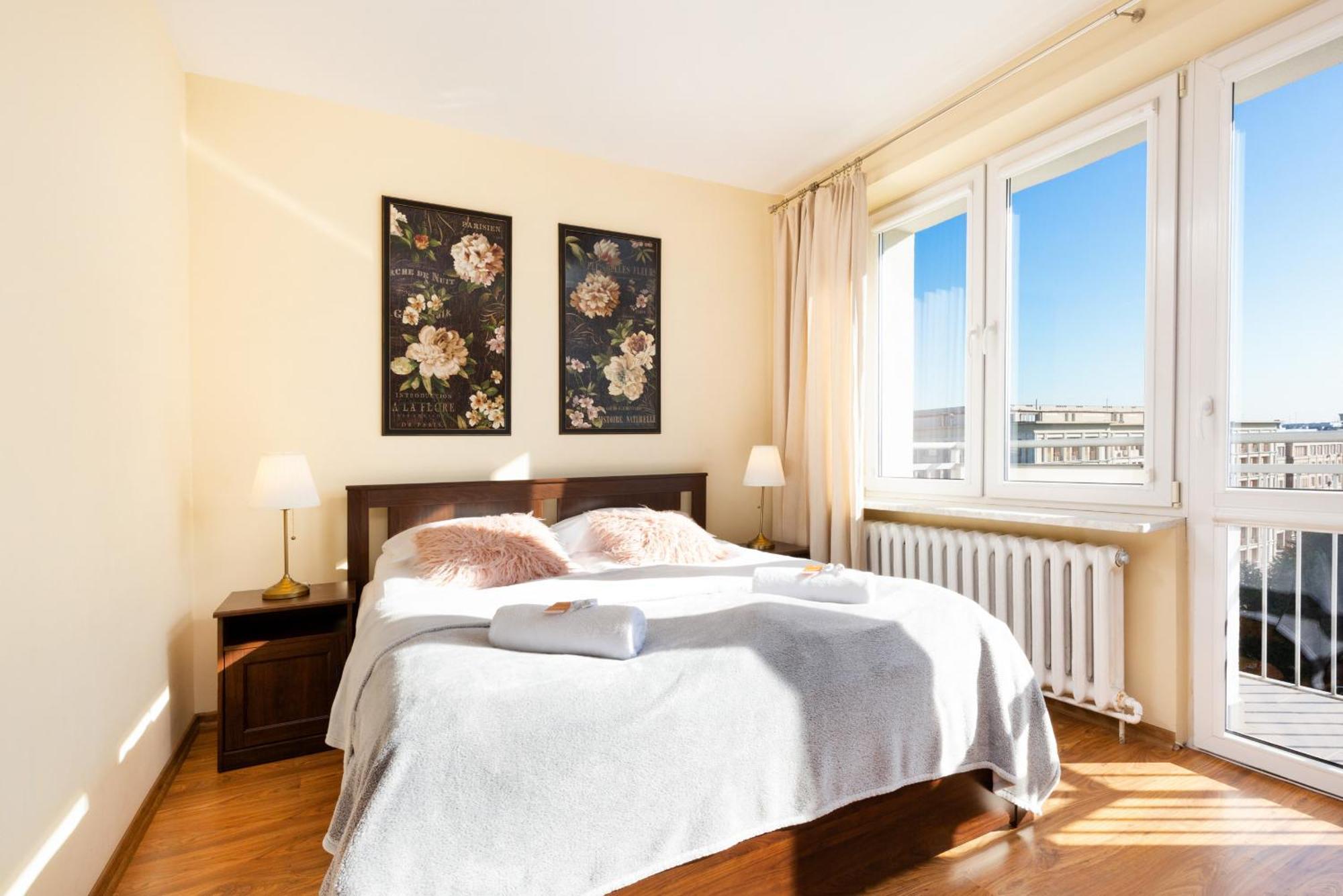 City Center Studio In By Renters