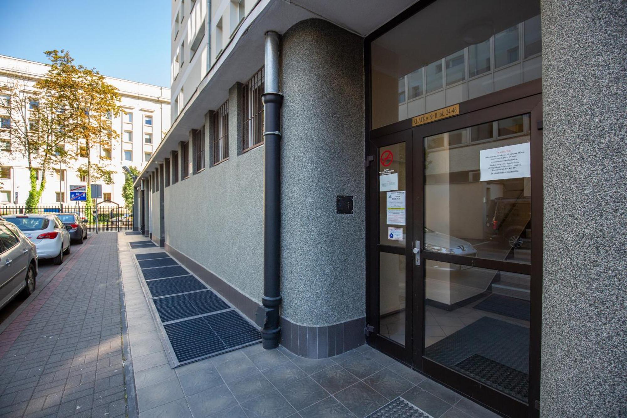 City Center Studio In By Renters * Warszawa